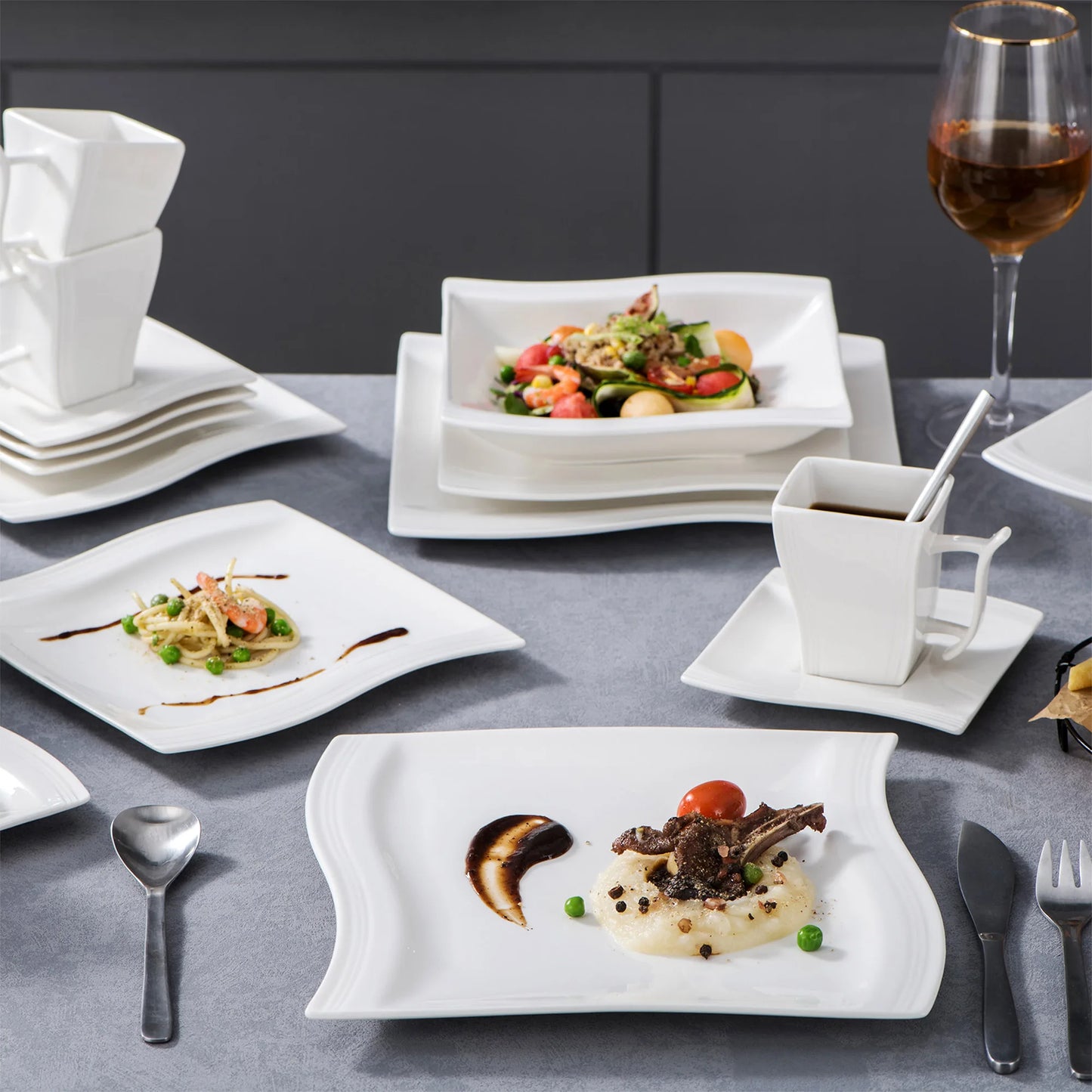 30/60 Piece White Porcelain Dinner Set